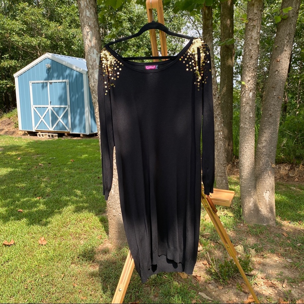 Black Sweater dress 2x with gold sequins